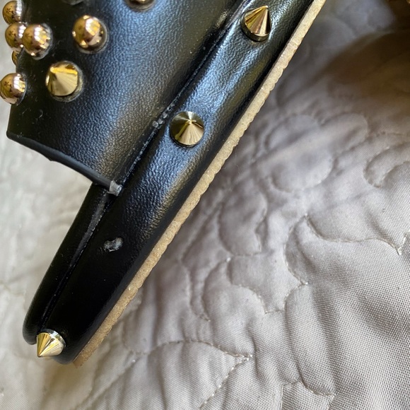 Black Studded Trendy Sandals - Picture 5 of 6